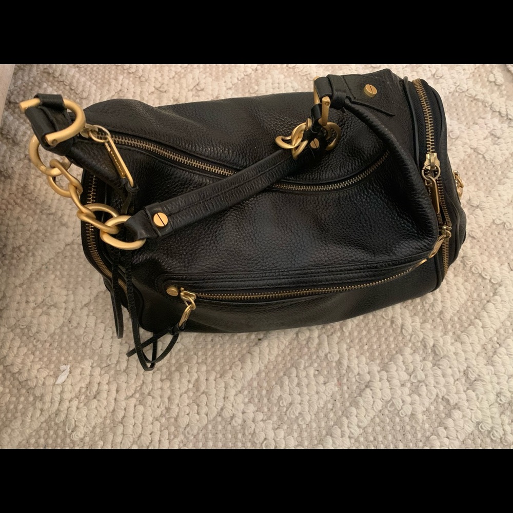 Alexis Hudson pebbled leather bag🕶💓